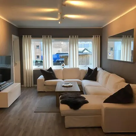 Appartamento Perfekt Til Palmesus! Parkering Inkludert.